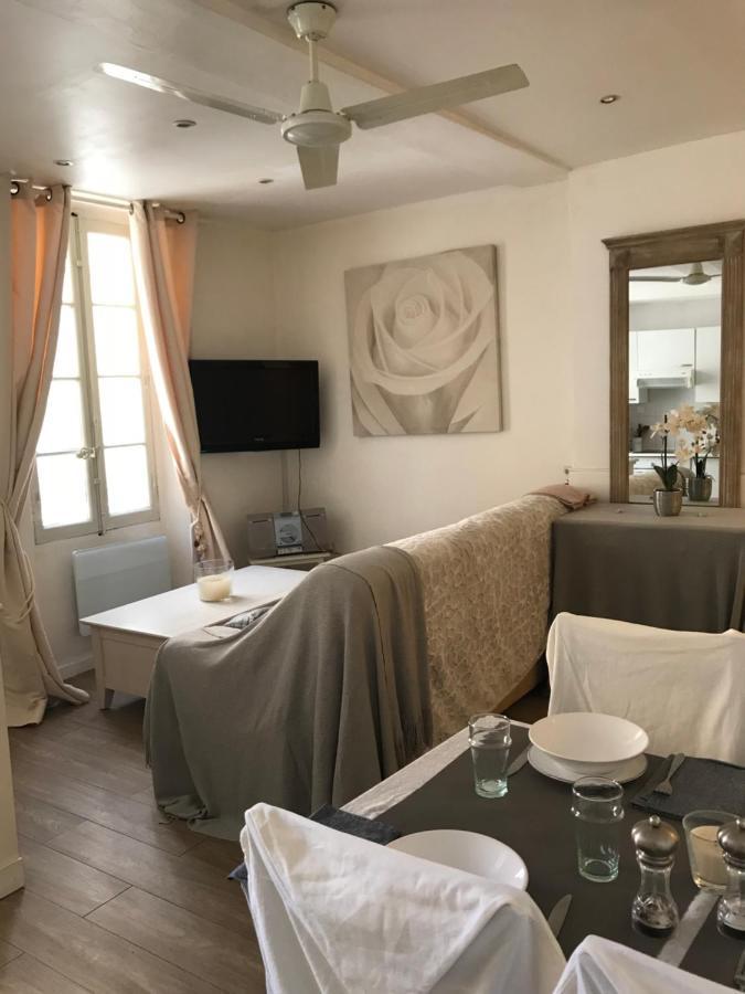 Studio Tt Equipe Parking Coeur Ville Sanary-sur-Mer Luaran gambar
