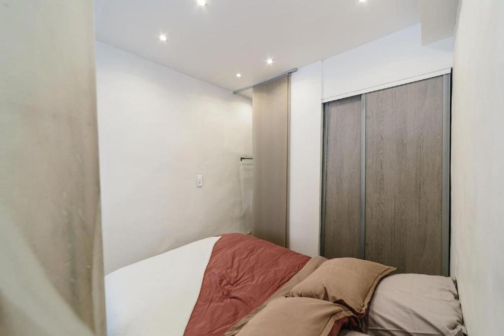 Studio Tt Equipe Parking Coeur Ville Sanary-sur-Mer Luaran gambar